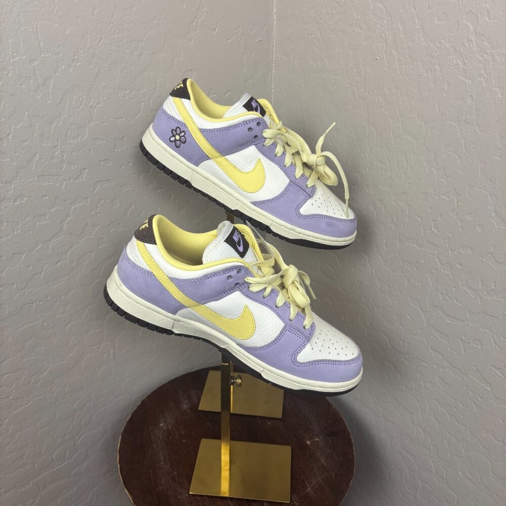 NWT - Nike - Dunk Low Premium ‘Lilac Bloom’ - Picture 3 of 6
